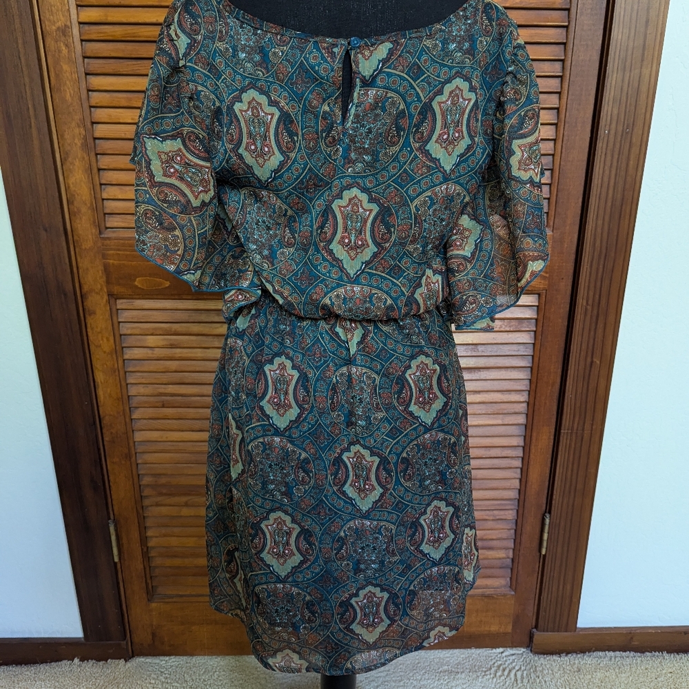 Dress - Picture 4 of 5